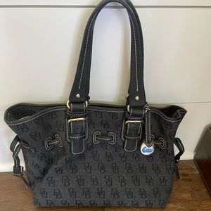 Dooney and Bourke purse